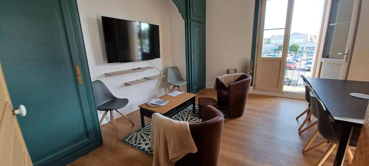 Le Logis De La Place Thouars Exterior photo